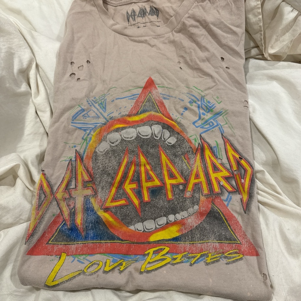 Def Leppard Graphic Tee